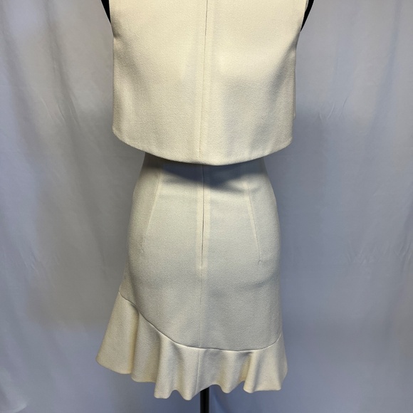 Alexander McQueen Cream Dress - Picture 3 of 9